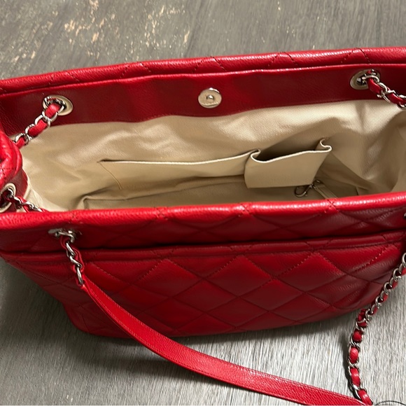 Chanel shopping tote - Picture 5 of 16